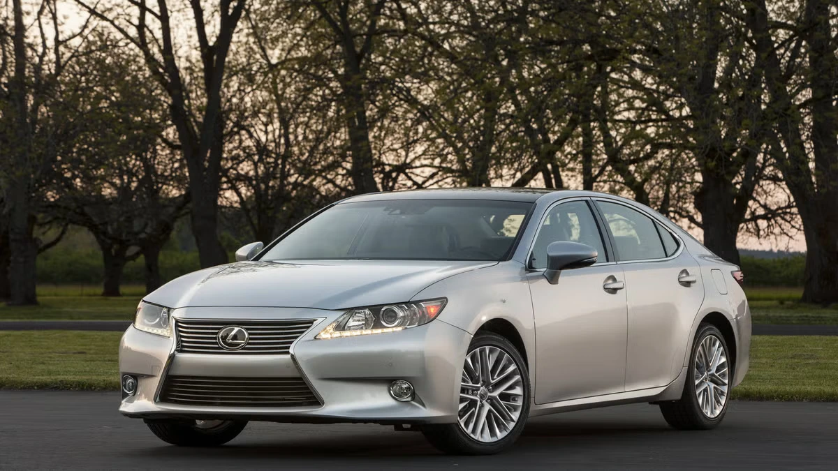 Lexus ES
